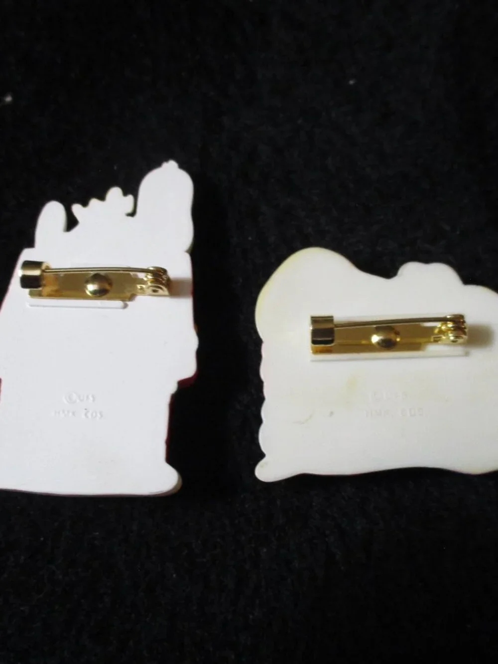 Vintage Hallmark Plastic Snoopy Peanuts Christmas Easter Pins